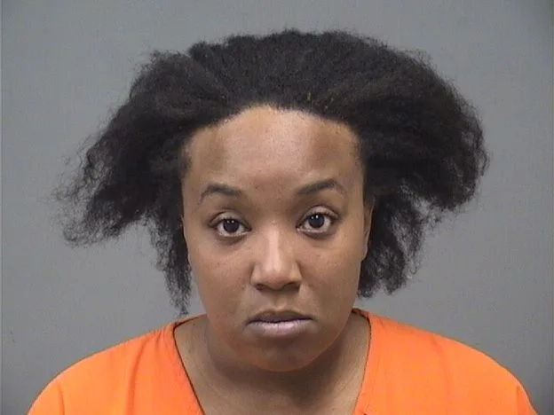 Woman pleads guilty in child sex abuse case